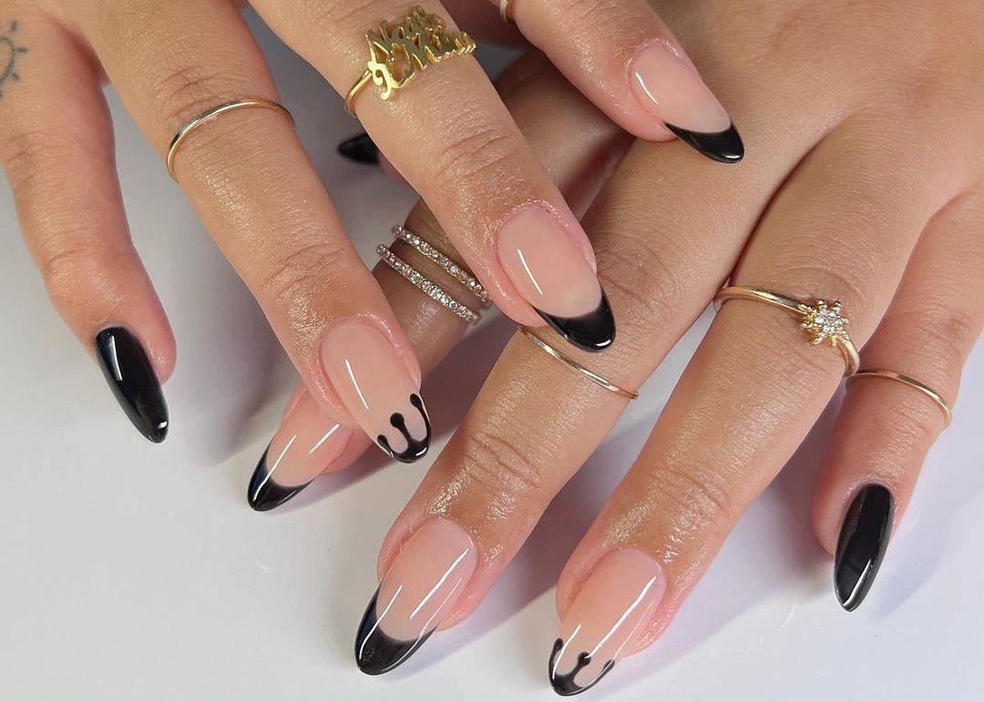 Creepy Cute Manicure Ideas To Bewitch Your Friends At Every Halloween Party 